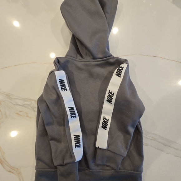 Nike Kids Gray Tracksuit Set - Picture 4 of 5
